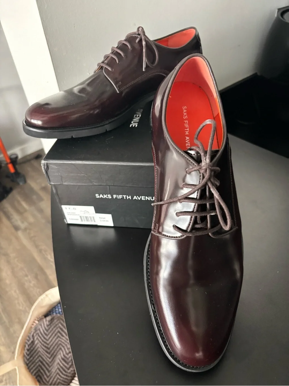 Saks Fifth Avenue Men’s Dark Bordeaux Leather Derby Shoes 11.5 new /never worn